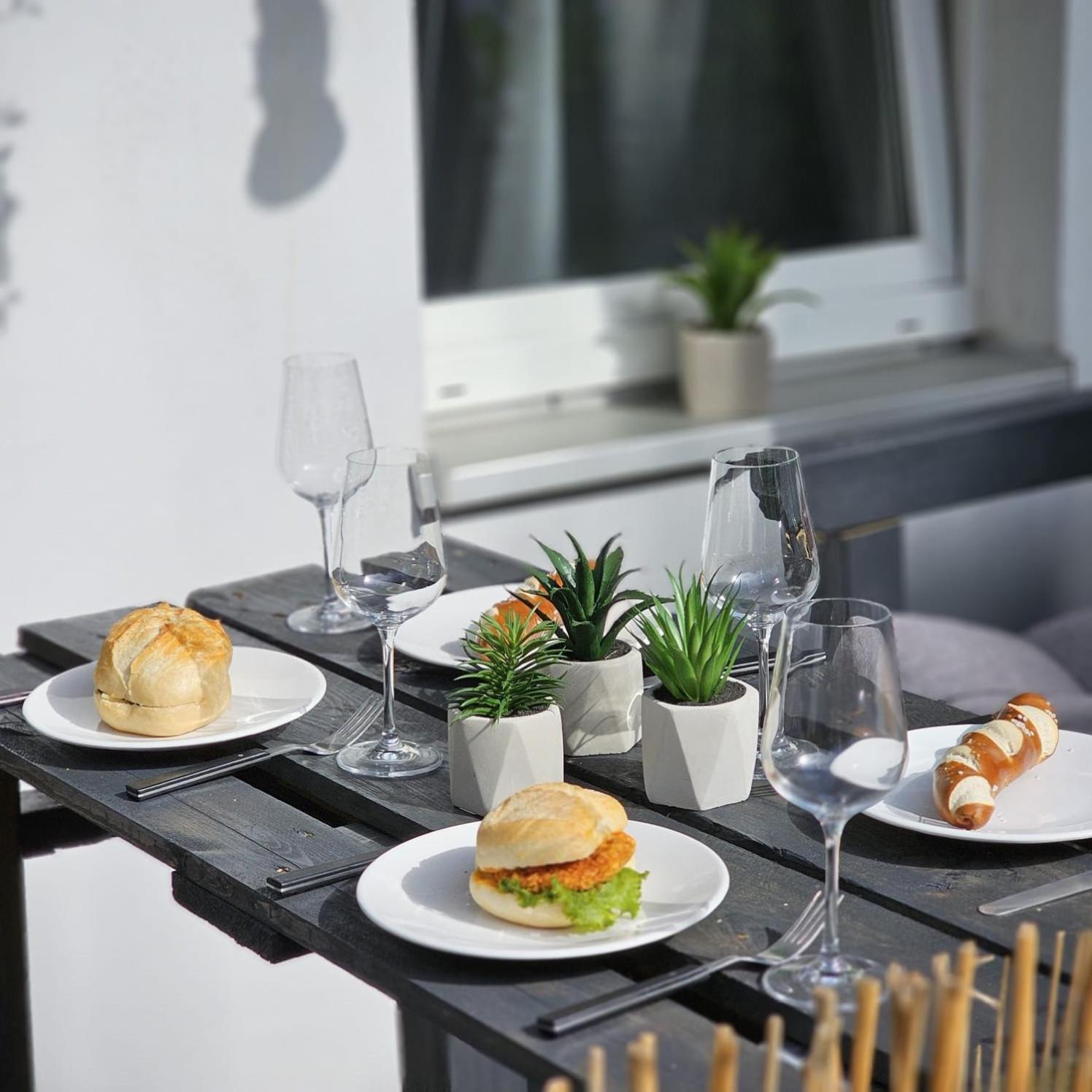 The World, Stilvolles Apartment, Stadtzentral, Parking Free, Late Check In Magdeburg Exterior photo